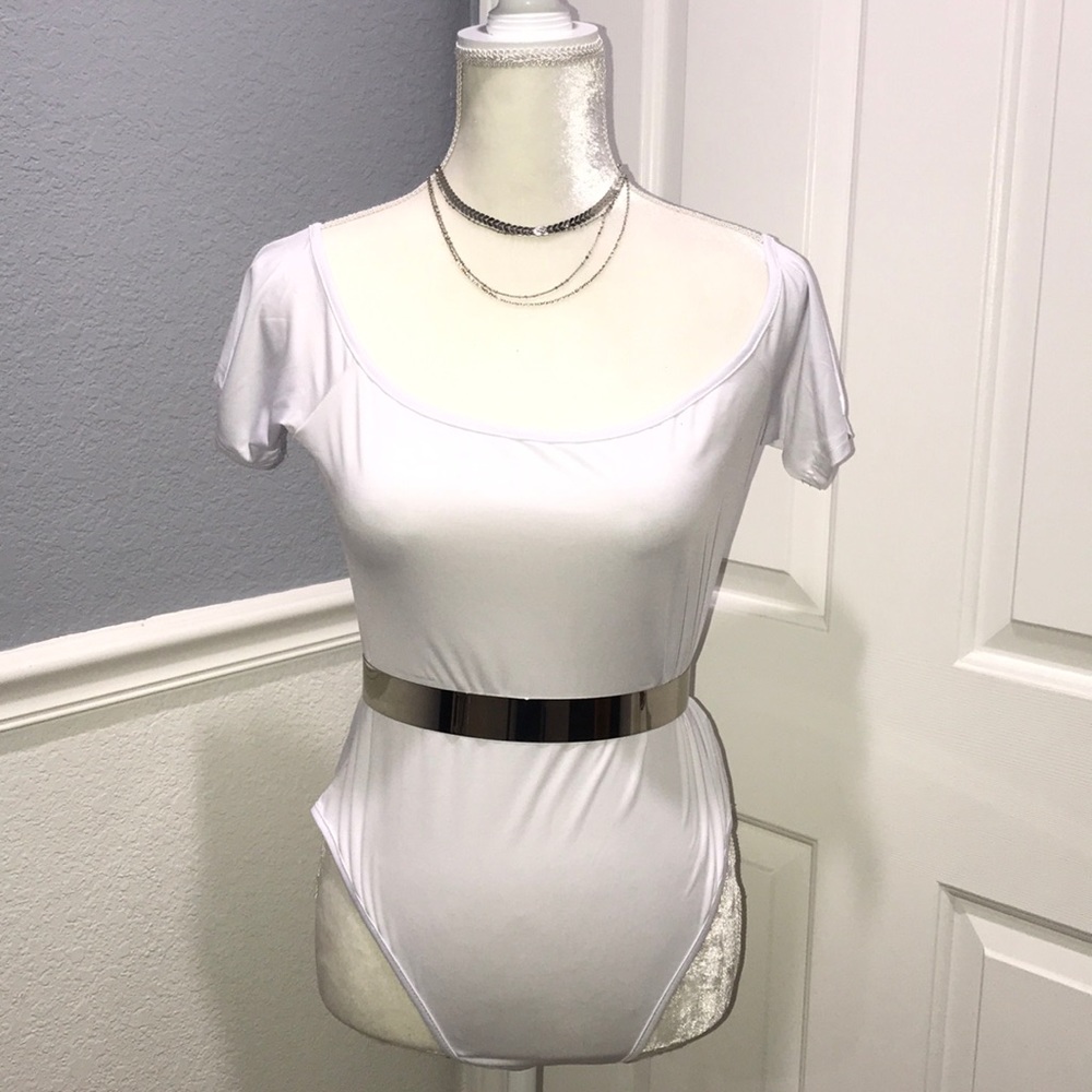 “Emily” Shirt Sleeve Bodysuit💕✨